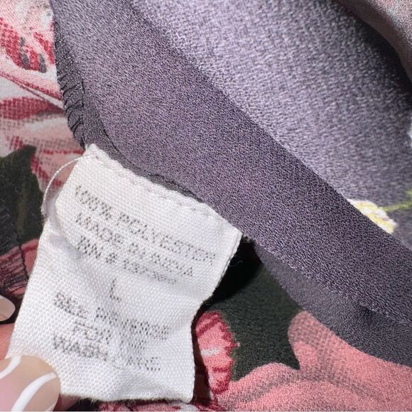 Live 4 Truth Gray Pink Floral Long Wide Sleeve V Neck Lightweight Blouse size m - Picture 9 of 13